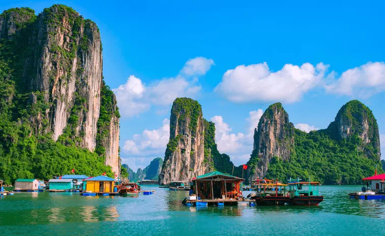 Best Most Beautiful Tourist Places To Visit In Vietnam
