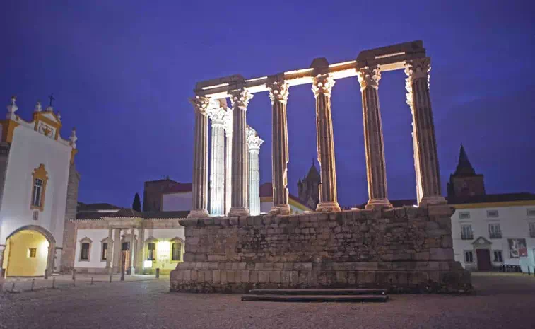 Sé (cathedral) and Roman Temple