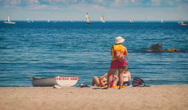 Toronto Island Beaches